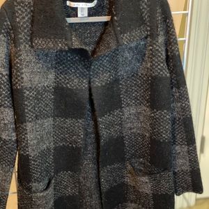 Black/gray sweater light Jacket size Med